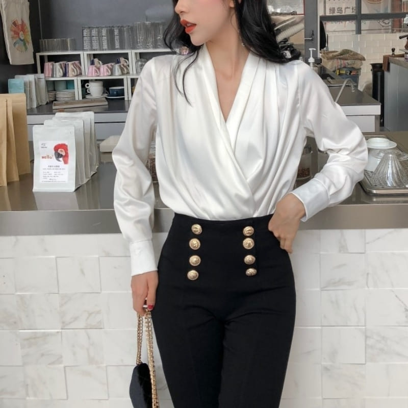 Blouse Cache Coeur Satin Fluide.