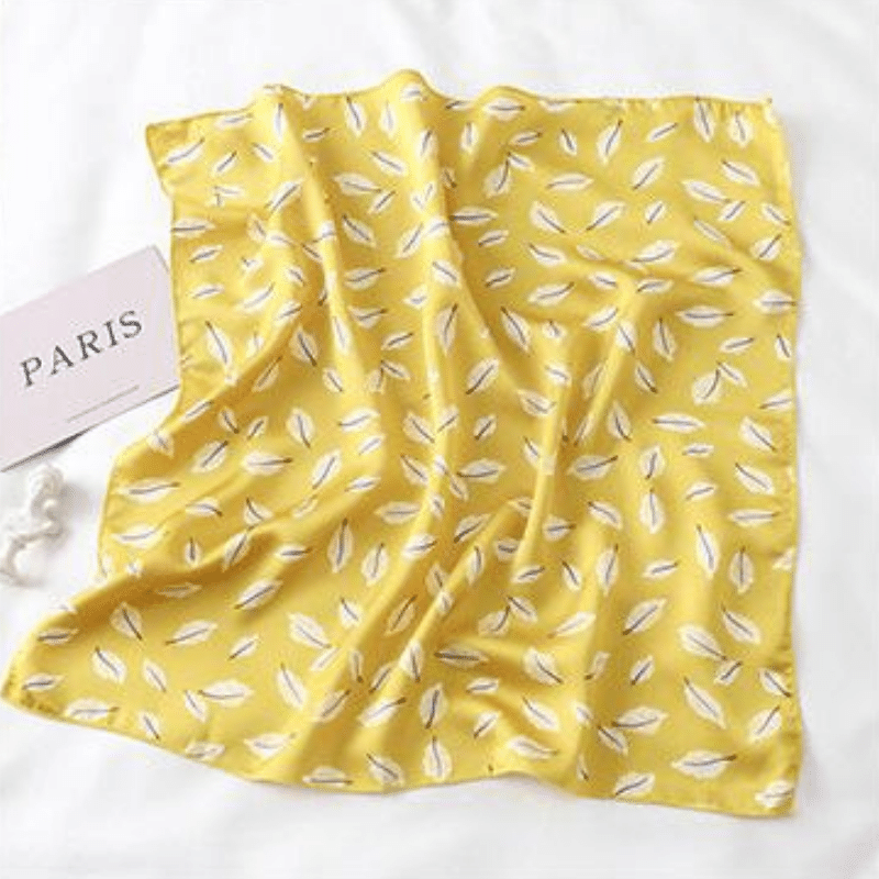 Bandana En Satin Jaune.