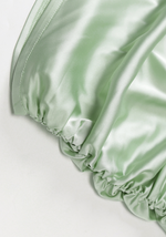 Robe Satin Verte Asymétrique - Vignette | Création Satin