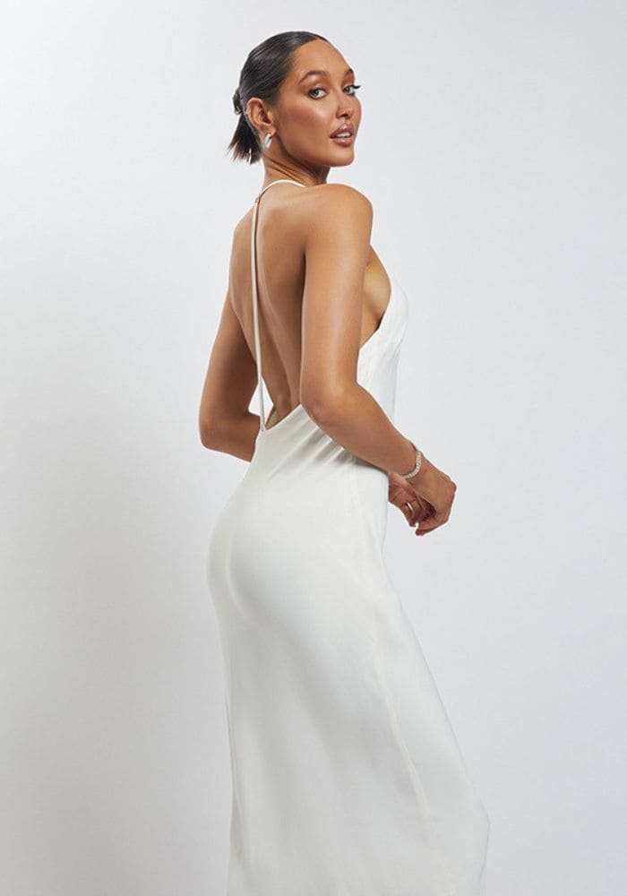 Robe Blanche Dos Nu