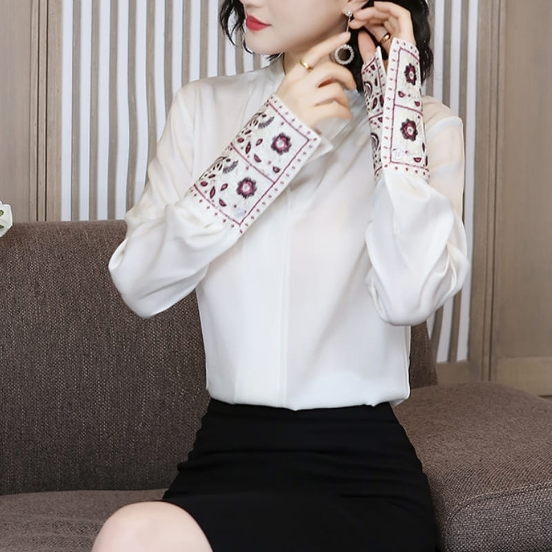 Blouse Satin Couleur Blanc.