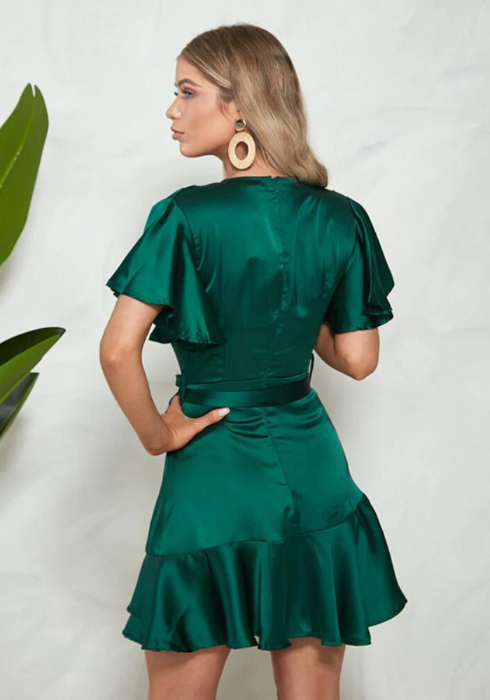 Robe en Satin Verte decollete