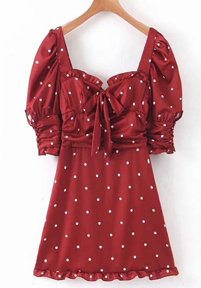 Robe à Pois rouge