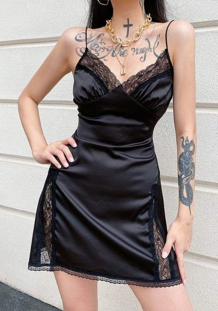 Robe Nuisette Noire dentelle