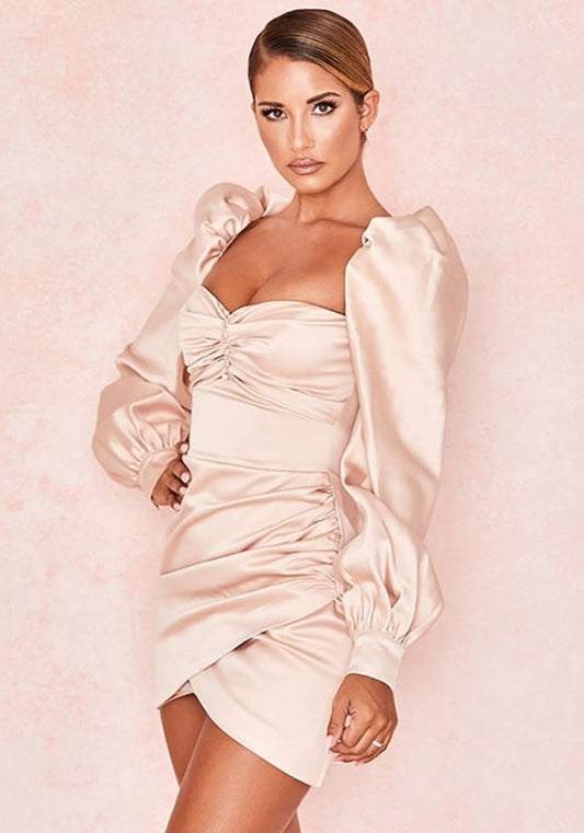 Robe en Satin Rose Pâle